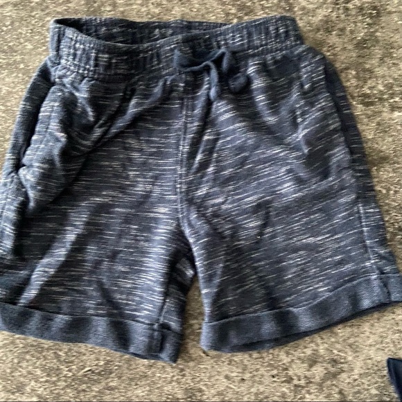 Boys mixed brand shorts shirt bathing suit bundle size 4T - Picture 6 of 12